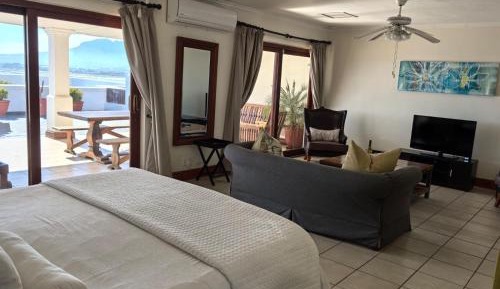 Penthouse Suite - 2