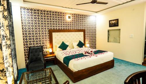 Superior Double Room with Balcony