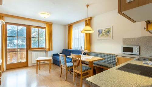 One-Bedroom Apartment with Balcony