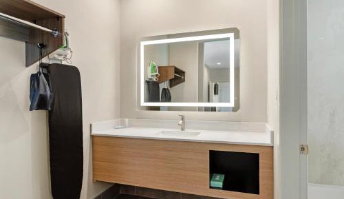 Efficiency Queen Suite with Two Queen Beds - Non Smoking