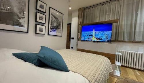 Studio Apartment