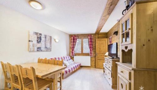 Apartment (6 Adults)