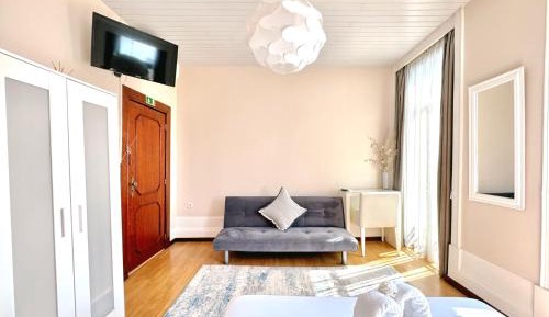 Double Room with Extra Bed (2 Adults + 1 Child)