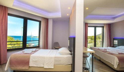Triple Room with Sea View