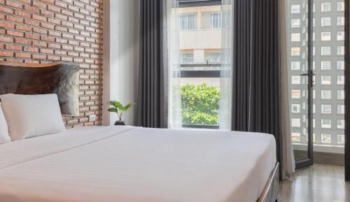 Deluxe Double Room with Balcony