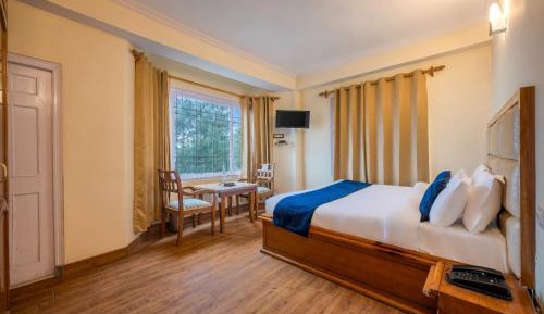 Deluxe Double Room with Balcony