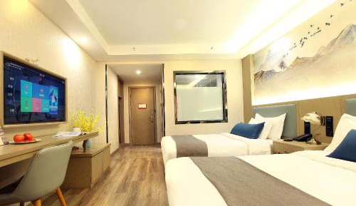 Deluxe Family Room