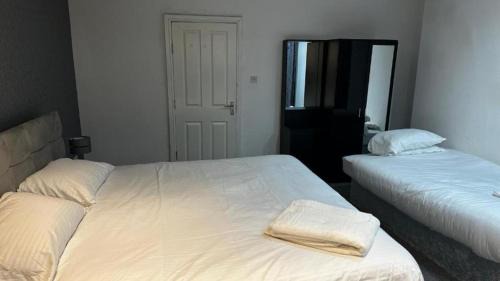 Standard Triple Room - Shared