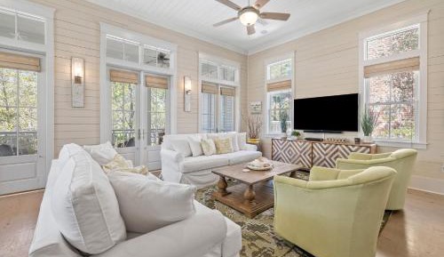 Four-Bedroom Holiday Home