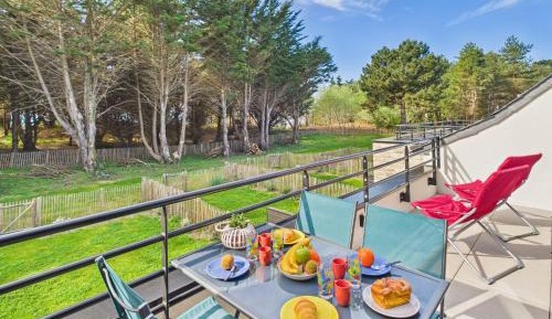 Two-Bedroom Apartment with Terrace
