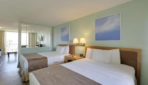Queen Suite with Sofa Bed - Non-Smoking