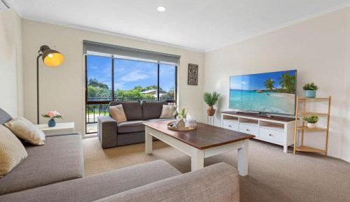 Three-Bedroom Holiday Home 
