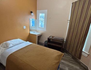 Budget Single Room