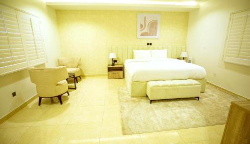 Deluxe King Room