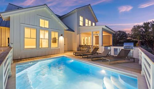 Four-Bedroom Holiday Home