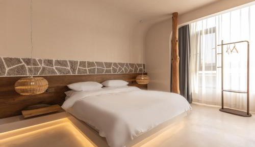 Deluxe Suite with Spa Bath
