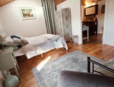 Double or Twin Room with Private Bathroom