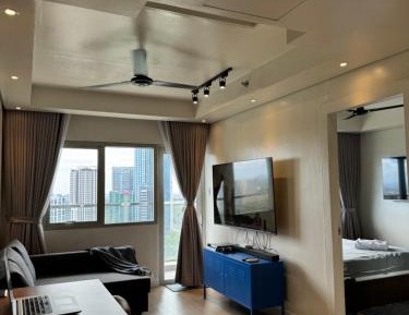 Suite with City View
