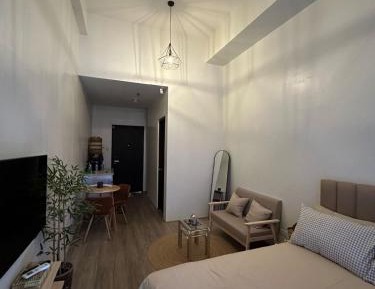 Studio with Balcony