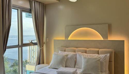 Two-Bedroom Apartment with Sea View