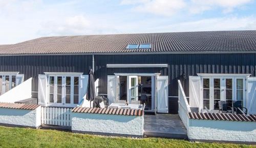 Three-Bedroom Vacation Home 