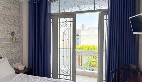 Single Room with Balcony