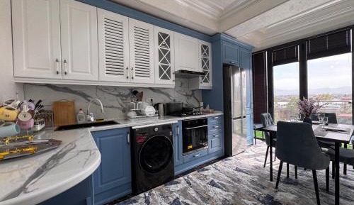 Two-Bedroom Deluxe Apartment with Balcony