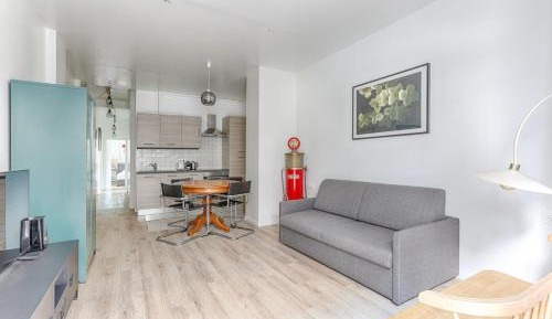 One-Bedroom Apartment