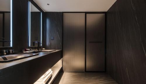 Panoramic King Room with Bathtub (Ground Floor)