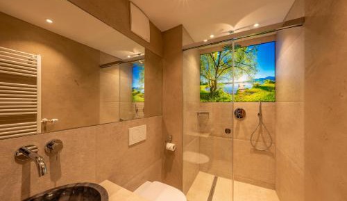 One-Bedroom Apartment with Balcony