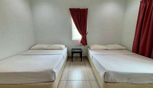 Quadruple Room with Private Bathroom