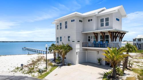 Four-Bedroom Holiday Home