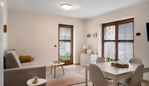 Superior One-Bedroom Apartment