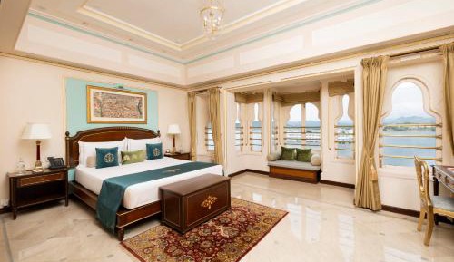 Royal Suite Lake View