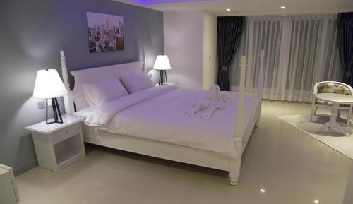 Three-Bedroom Apartment with Sea View