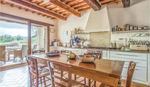 Three-Bedroom Holiday Home 