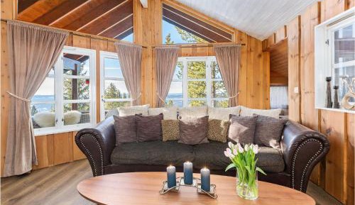 Three-Bedroom Holiday Home 