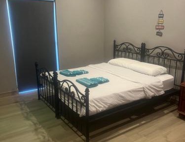 Double Room with Shared Toilet
