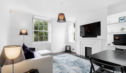 Two-Bedroom Deluxe Apartment
