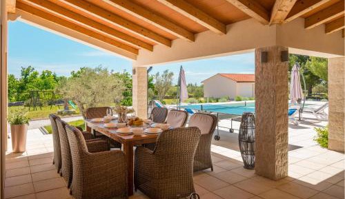 Four-Bedroom Holiday Home
