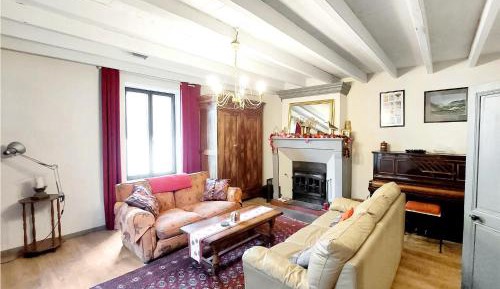 Three-Bedroom Holiday Home 