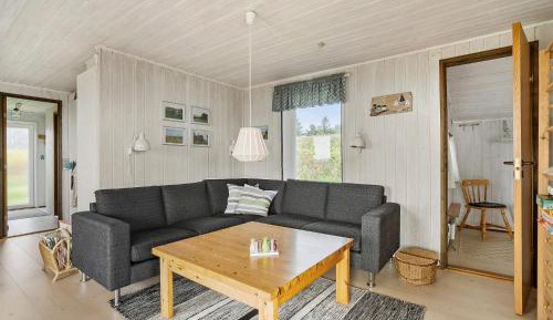 Three-Bedroom Holiday Home 