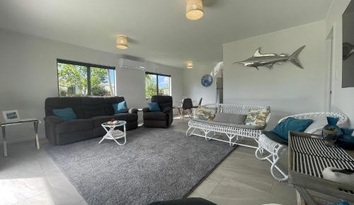 Three-Bedroom Holiday Home 
