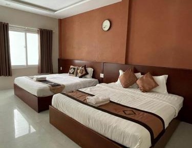 Deluxe Family Room