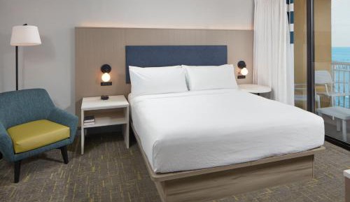Suite, 1 King, Sofa bed, Oceanfront, High floor, Balcony