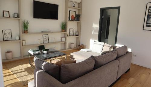 Deluxe Family Suite
