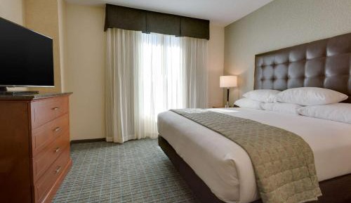 Deluxe King Suite