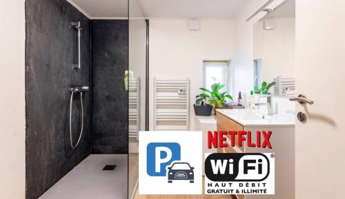 Standard Twin Room with Shared Bathroom