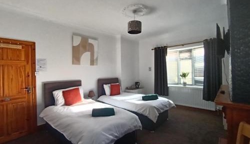 Deluxe Double or Twin Room