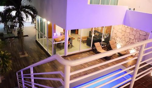 Junior Suite with Pool View